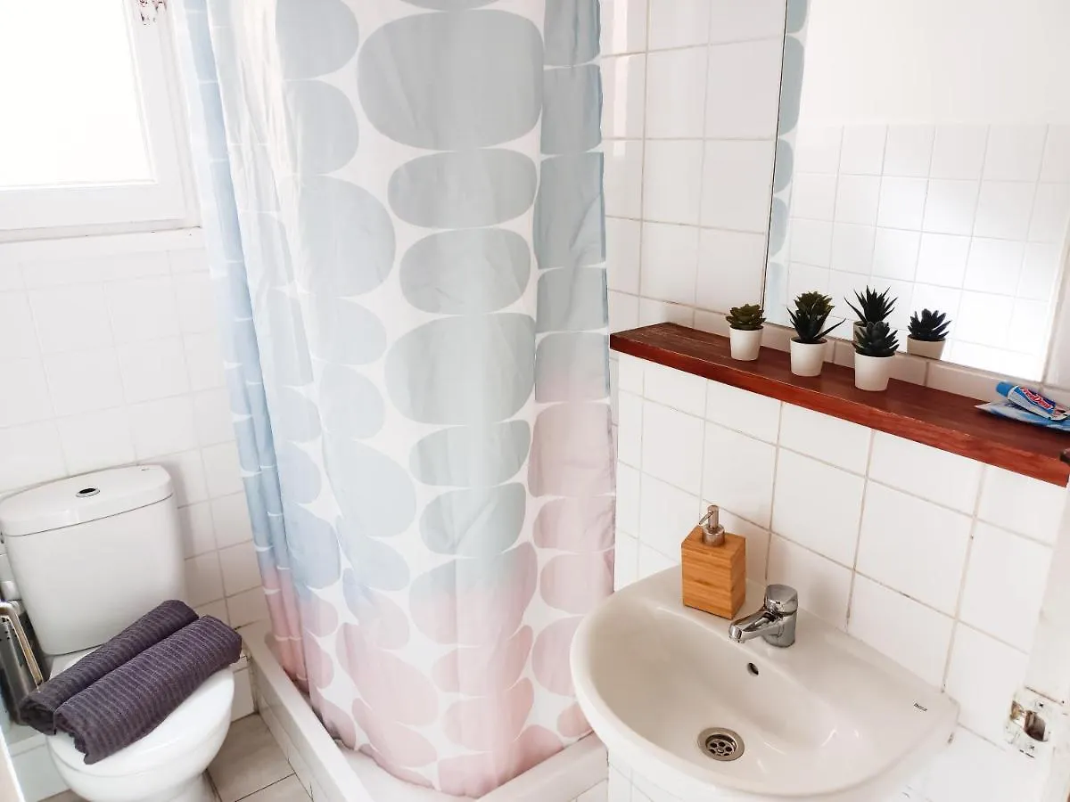 بيت شباب برشلونة By Paseo De Gracia Rooms إسبانيا