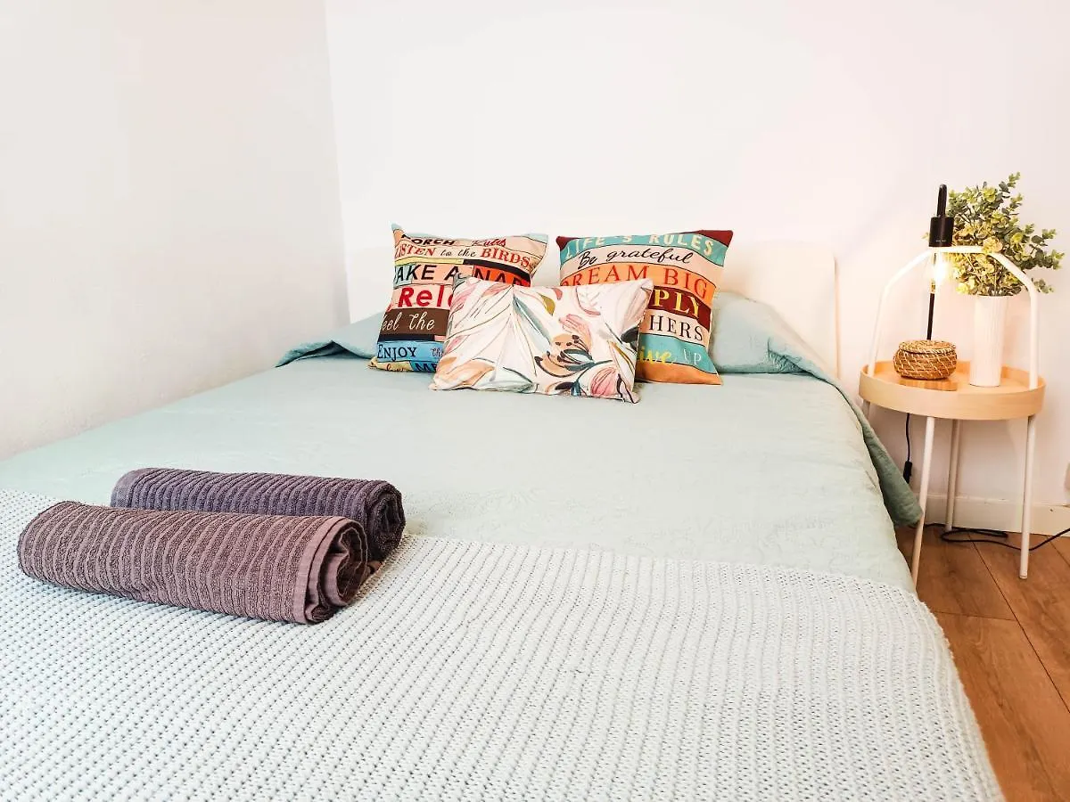 بيت شباب برشلونة By Paseo De Gracia Rooms إسبانيا